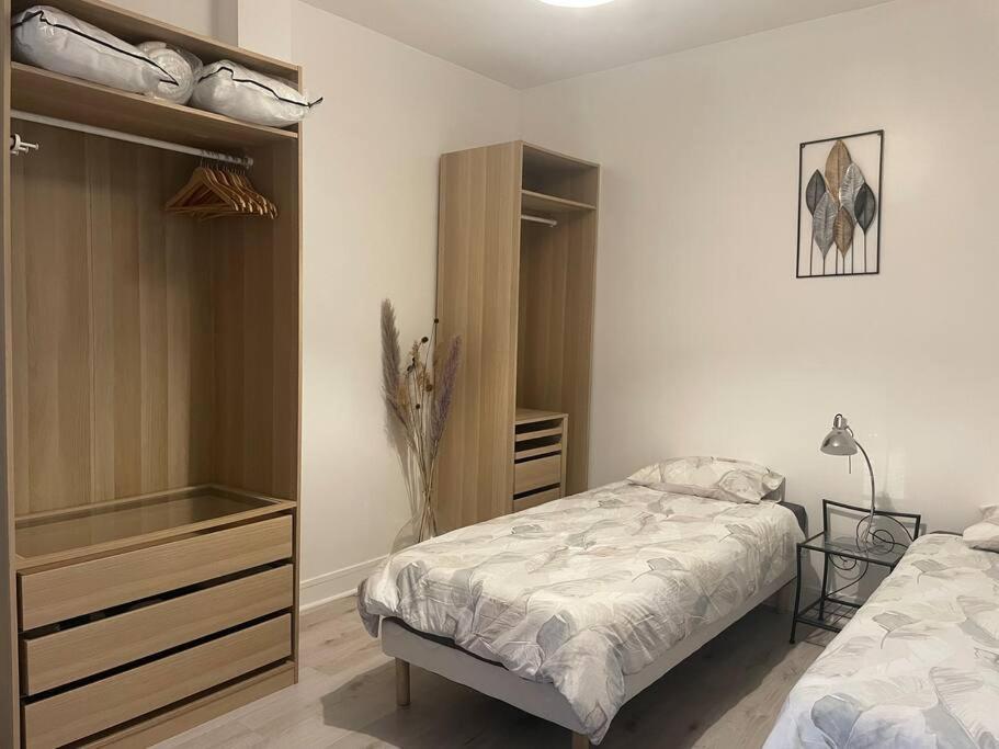 Cosy Apartment In Paris Сент-Уен Екстериор снимка