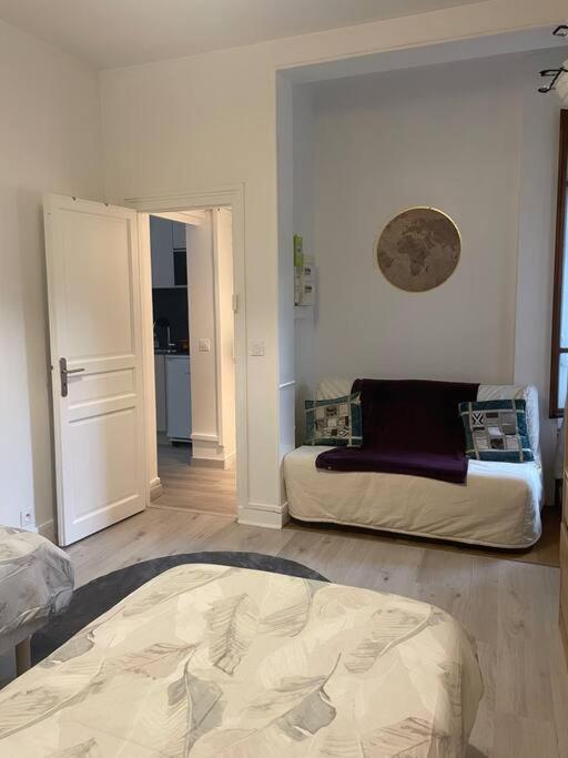Cosy Apartment In Paris Сент-Уен Екстериор снимка